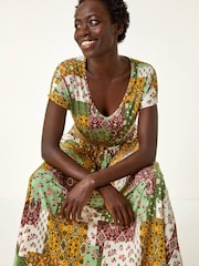 فستان ماكسي بتصميم مُجمع ومزين برقع من Roman - Image 2 of 5