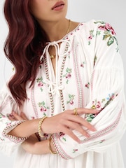 Accessorize Floral Embroidered Maxi Dress - תמונה 3 מתוך 4