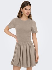 ONLY Smocked Balloon Linen Blend Mini Dress - صورة 4 من 7