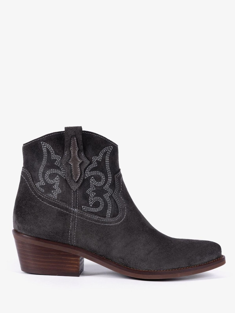 Penelope Chilvers Cassidy Suede Western Ankle Boots - Obraz 1 z 2