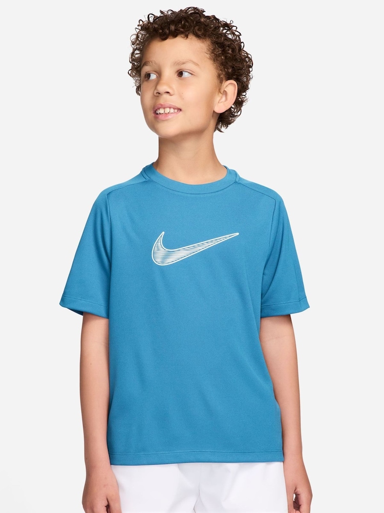 أزرق بحري - تيشرت Dri-FIT متعدد الاستخدامات من Nike - صورة 1 من 3 أزرق بحري - تيشرت Dri-FIT متعدد الاستخدامات من Nike - صورة 1 من 3