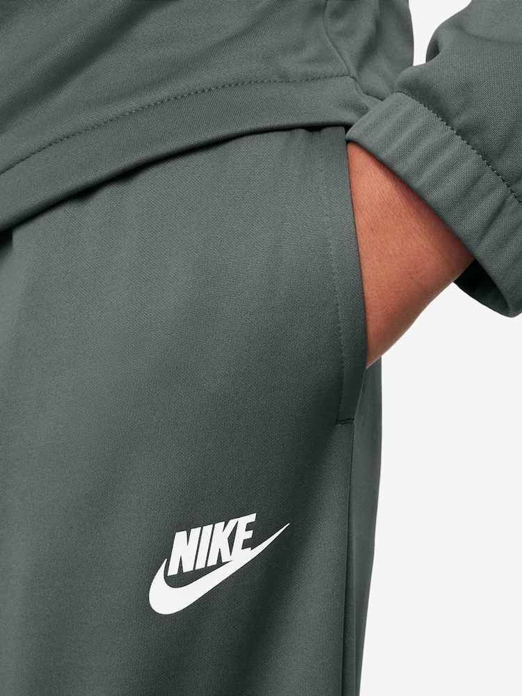 Καμουφλάζ πράσινο - Nike Dri-Fit Poly Αθλητική φόρμα με φερμουάρ - Εικόνα 3 από 3
