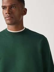 vert foncé - Ajustement régulier - Sweat-shirt épais en coton majoritaire à col rond - Image 4 de 7