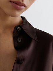 Burgunder - Reiss Ameira Hemd aus Seidensatin mit verdeckter Knopfleiste - Bild 4 von 8