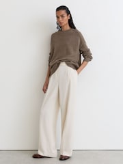 Reiss Dark Neutral Riley Wool-Cashmere Crew-Neck Raglan Jumper - Image 3 of 8