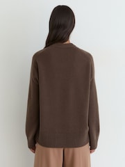Reiss Mocha Brown Riley Wool-Cashmere Crew-Neck Raglan Jumper - Image 5 of 7