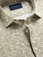 Зеленый - Charles Tyrwhitt Shorts Sleeve Printed Cotton Linen Shirt - Изображение 4 5