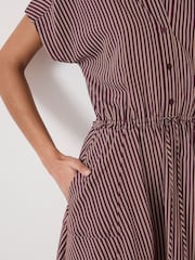 Hush Red Mira Short Sleeve Hanky Hem Midi Dress - Image 4 of 5