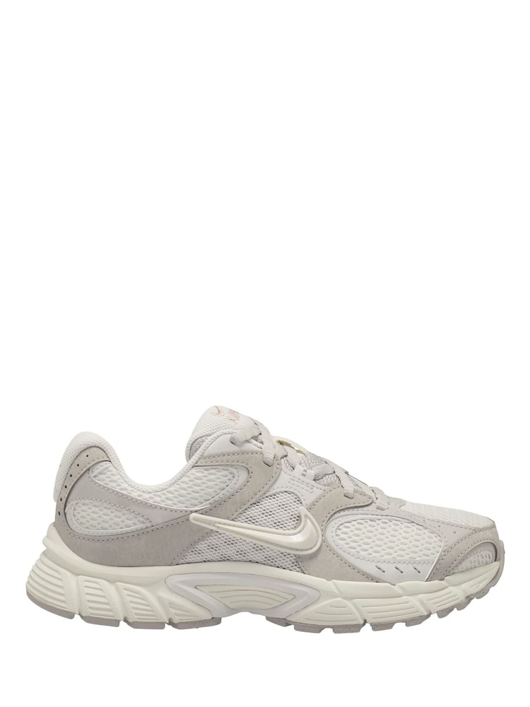 Nike Vast Grey Vomero V5 Suede Trainers - Image 1 of 3 Nike Vast Grey Vomero V5 Suede Trainers - Image 1 of 3