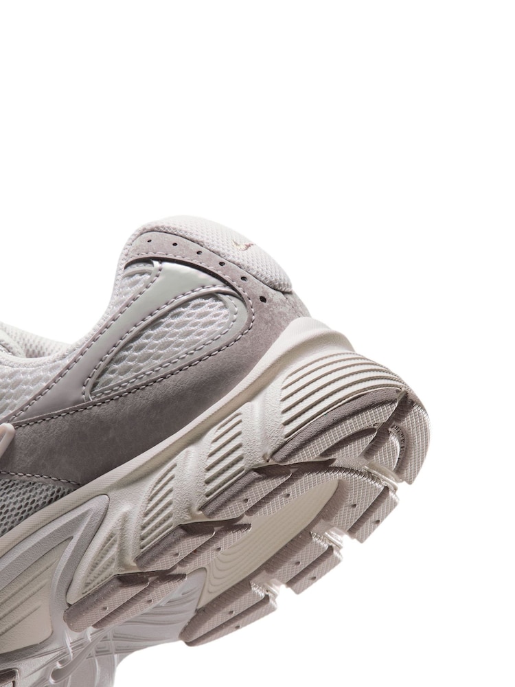 Vast Grey - Nike Vomero V5 Suede Trainers - תמונה 11 מתוך 11 Vast Grey - Nike Vomero V5 Suede Trainers - תמונה 11 מתוך 11