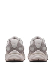 Vast Grey - Nike Vomero V5 Suede Trainers - תמונה 7 מתוך 11