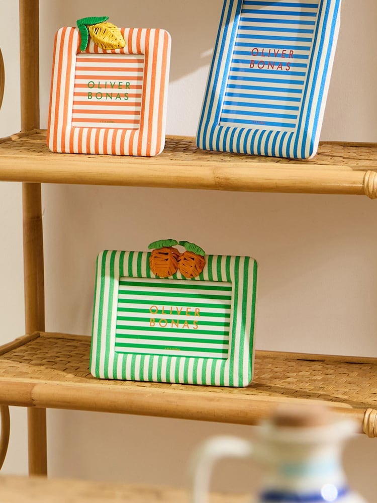 Oliver Bonas Green Fruta Green & White Orange Photo Frame 4x6 - Image 2 of 5