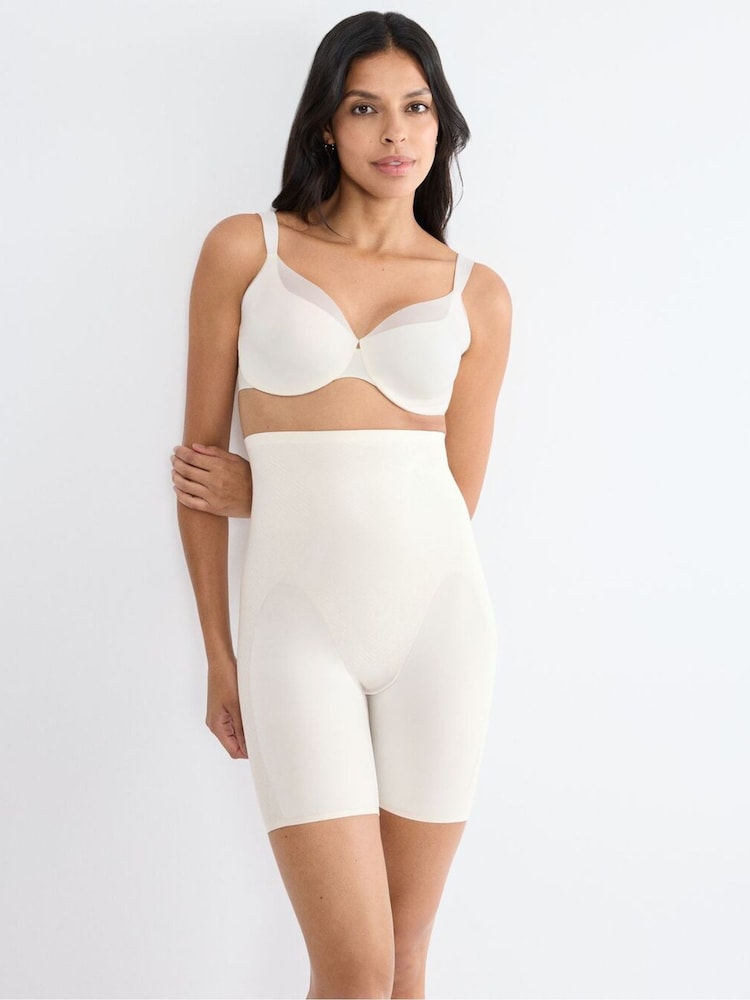 Triumph White Short BMU Illusion Curve Knickers - Image 1 of 5