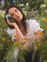 Laura Ashley Serene Meadows Parfum 100ml - Image 4 of 5