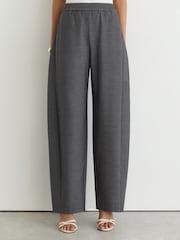 Reiss Grey Elle Petite Elasticated-Waist Barrel-Leg Trousers - Image 4 of 9