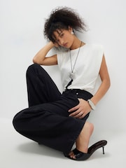 River Island White Short Sleeve Ruched Shoulder Tee - Image 4 of 4