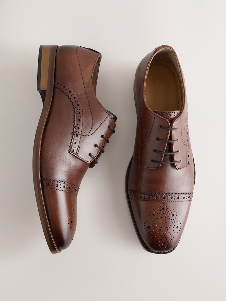 Brown Leather Toecap Shoes - Image 1 of 8 Brown Leather Toecap Shoes - Image 1 of 8