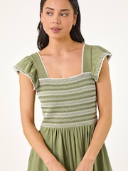 Roman Green Petite Contrast Shirred Midi Dress - Image 4 of 5