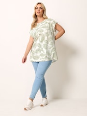 Yours Curve Green Grown On Sleeve T-Shirts 3 Pack - Image 3 of 9