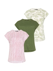 Yours Curve Green Grown On Sleeve T-Shirts 3 Pack - Image 6 of 9