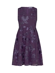 Yours Curve Purple London Applique Floral V-Neck Dress - Image 5 of 5