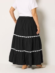 Yours Curve Black Scallop Detail Maxi Skirt - Image 3 of 5