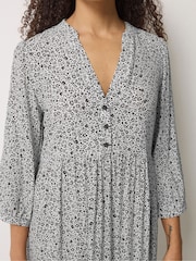 M&Co White Tiered Maxi Dress - Image 4 of 5