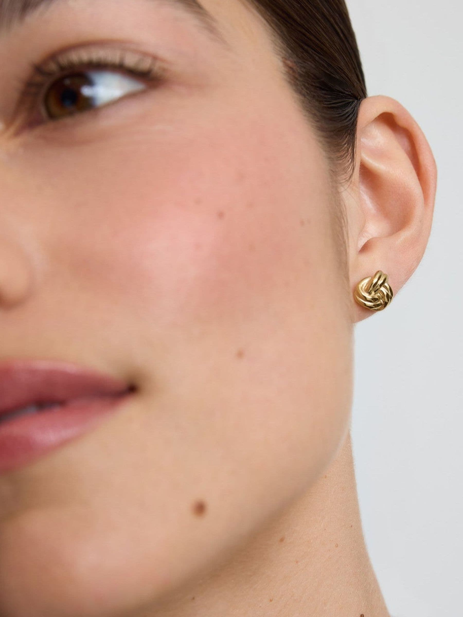 D.Louise Knot Studs - Gold - Image 3