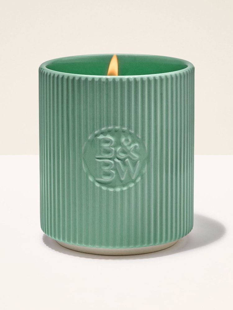 Bath & Body Works White Tea and Sage Single Wick Candle 227g - Image 1 of 3