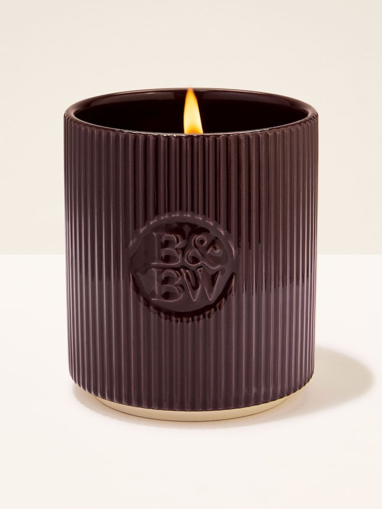 Bath & Body Works Rose And Oud Single Wick Candle 227g - Image 1 of 2 Bath & Body Works Rose And Oud Single Wick Candle 227g - Image 1 of 2