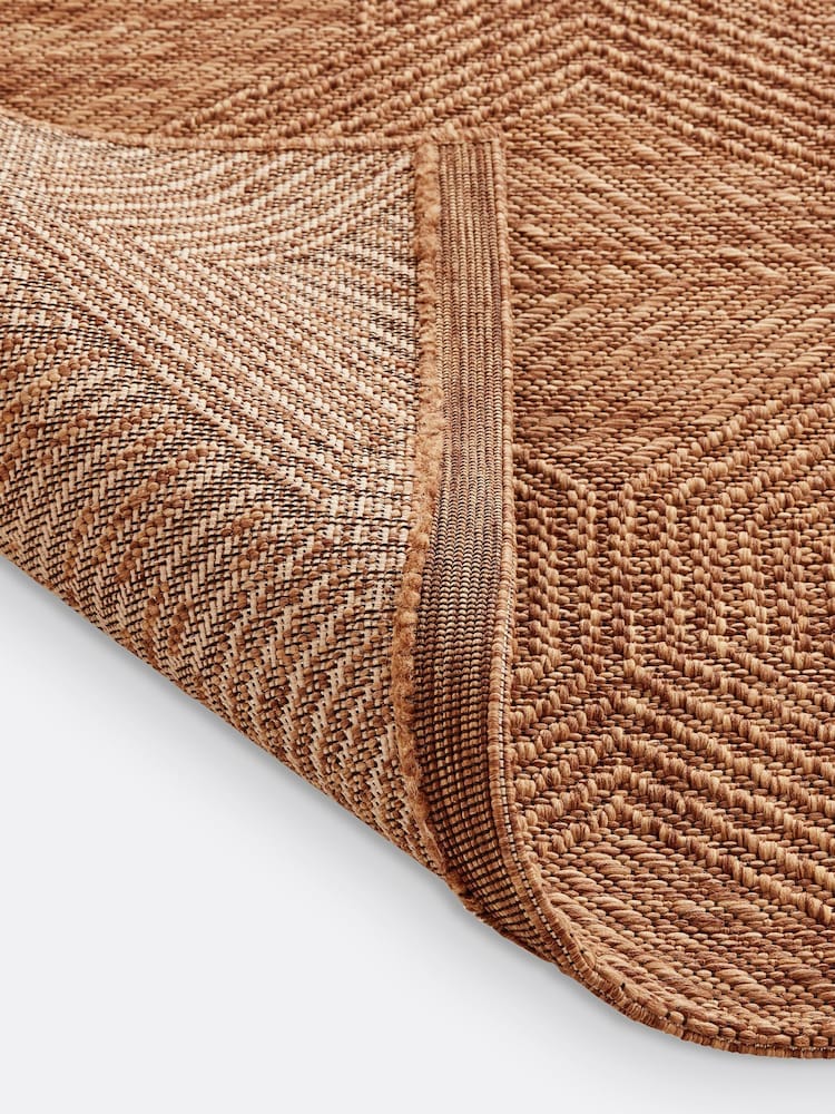 La Redoute Intérieurs Dark Beige Jute Effect Indoor and Outdoor Rug - Image 3 of 3 La Redoute Intérieurs Dark Beige Jute Effect Indoor and Outdoor Rug - Image 3 of 3