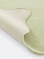 La Redoute Intérieurs Sage Green Scalero Scalloped 100% Wool Rug - Image 3 of 4
