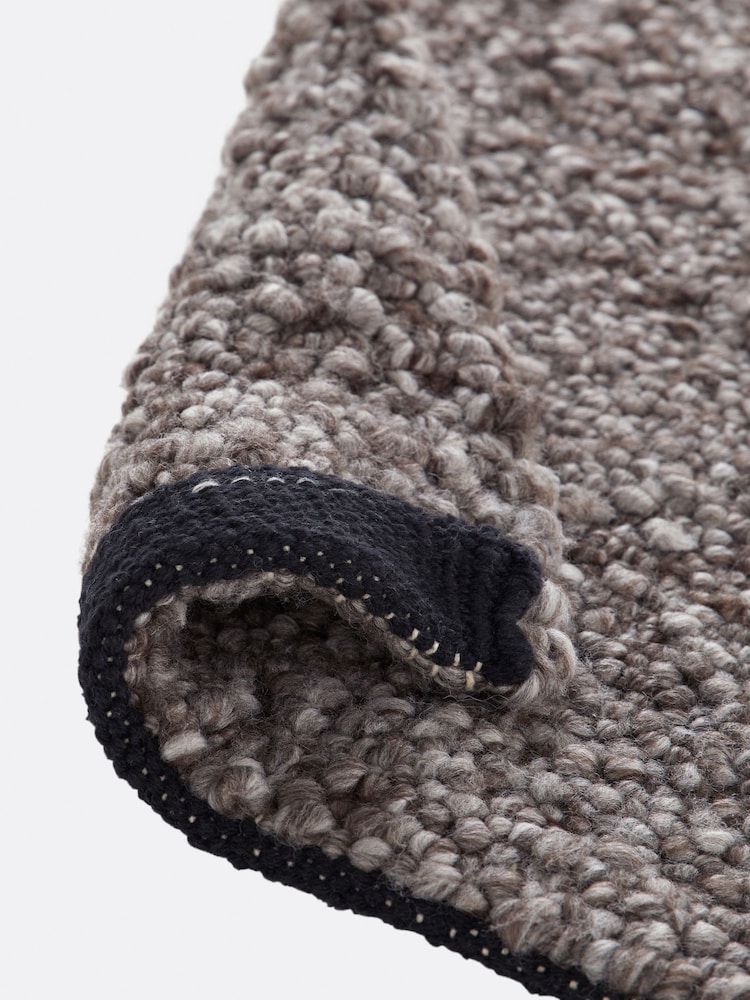 La Redoute Intérieurs Brown Hamea Rug with Knitted Effect - Image 5 of 5 La Redoute Intérieurs Brown Hamea Rug with Knitted Effect - Image 5 of 5