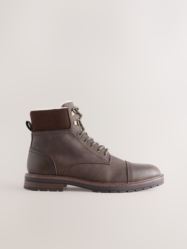 Brown Toecap Boots - Image 2 of 5 Brown Toecap Boots - Image 2 of 5