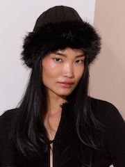 Negro - Lipsy Faux Fur Trim Beanie - Imagen 1 de 2