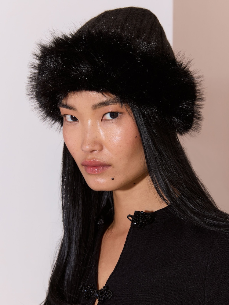 Negro - Lipsy Faux Fur Trim Beanie - Imagen 2 de 2 Negro - Lipsy Faux Fur Trim Beanie - Imagen 2 de 2