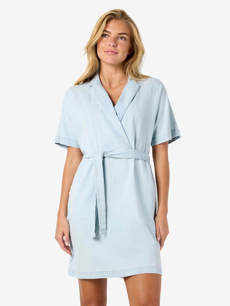 NOISY MAY Short Sleeve Denim Short Dress - תמונה 2 מתוך 6 NOISY MAY Short Sleeve Denim Short Dress - תמונה 2 מתוך 6