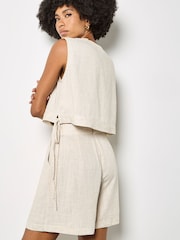Apricot Linen Blend Pleated Mini Shorts - Imagen 2 de 5