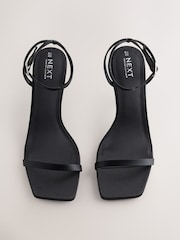 Schwarz - Forever Comfort® schlichte Sandalen mit eckiger Zehenpartie und Absatz - Bild 2 von 5