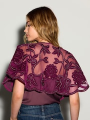 ក្រហម - Short Sleeved Floral Sequin Cape Top - រូបភាព 4 នៃ 8