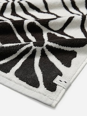 SlowTide Black Ciao Zen Cotton Printed Patterned Bath Hand Towel - Image 4 of 4
