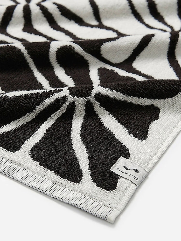 SlowTide Black Ciao Zen Cotton Printed Patterned Bath Hand Towel - Image 4 of 4