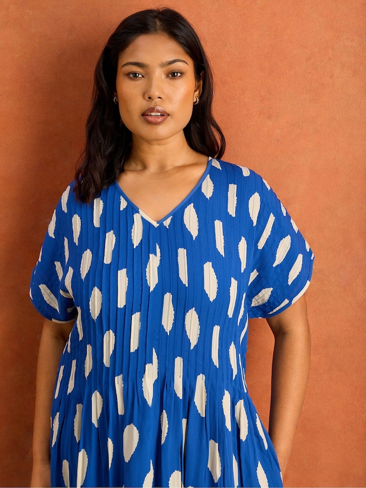 Live Unlimited Blue Spot Print Pleated Midi Dress - Image 2 of 5 Live Unlimited Blue Spot Print Pleated Midi Dress - Image 2 of 5