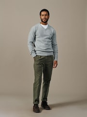 Aubin Grey Bransbury Lambswool V-Neck Jumper - Image 4 of 4