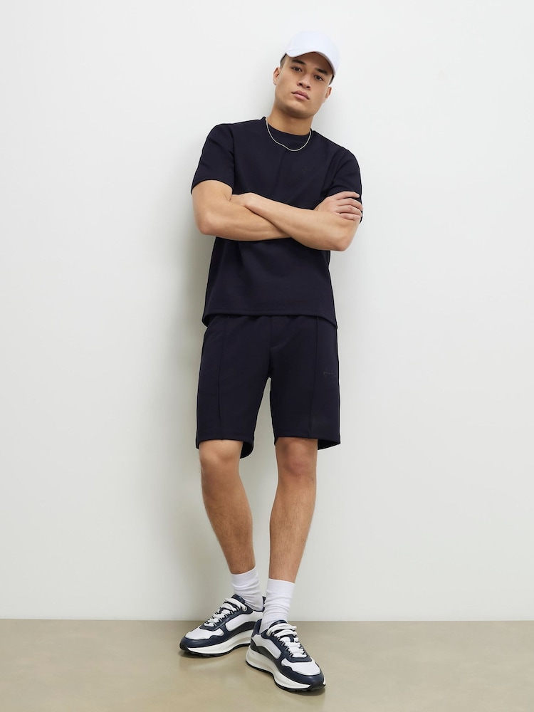 River Island Slim Fit Interlock Shorts - صورة 1 من 4