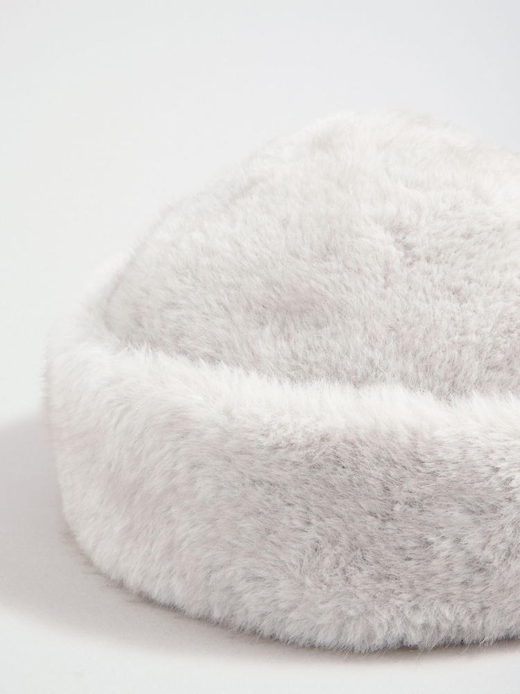 Friends Like These Faux Fur Fisherman Hat - 3суретінің 2 суреті