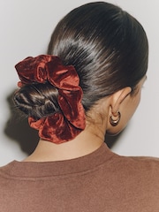 Chocolate Brown Velvet Scrunchie 2PK - Image 3 of 5