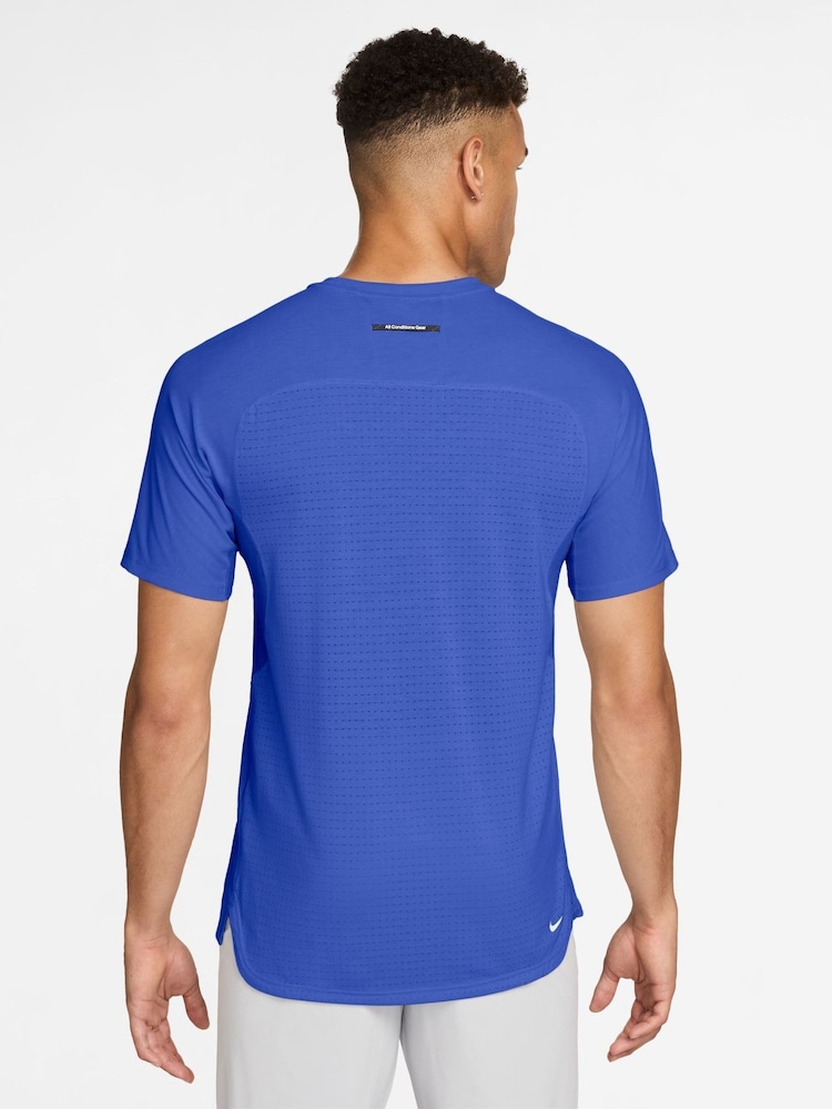 Blå - Nike ACG Solar Chase Dri-FIT ADV løpe-T-skjorte - Bilde 2 av 3