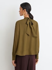 Reiss Khaki Green Ottilie Pintuck-Detail Tie-Back Blouse - Image 4 of 7