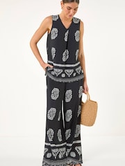 Roman Black Mono Border Print Vest - Image 2 of 5